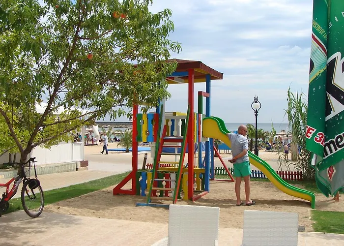 Berlin Golden Golden Sands