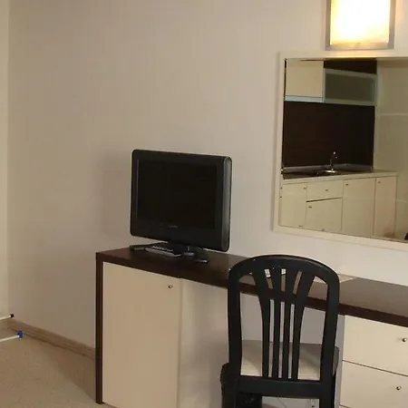 Berlin Golden غولدن ساندز