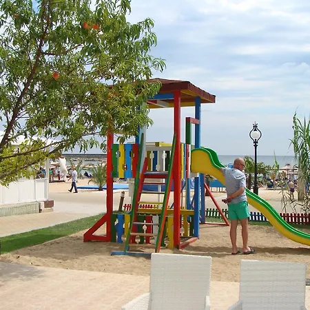 Berlin Golden غولدن ساندز