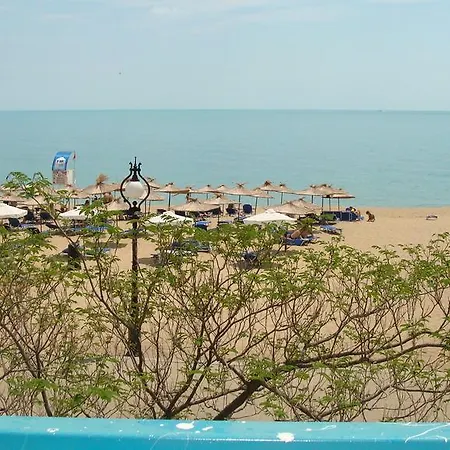 Berlin Golden * غولدن ساندز