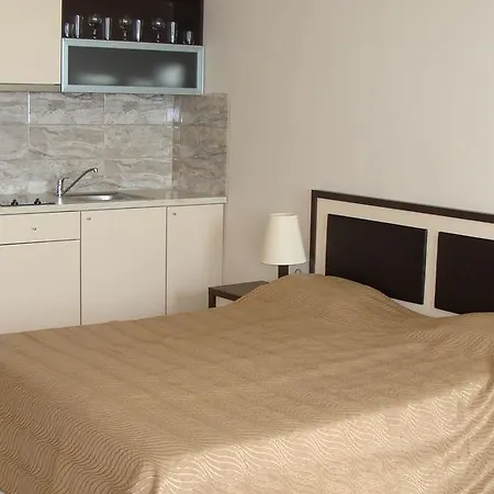 Berlin Golden * غولدن ساندز